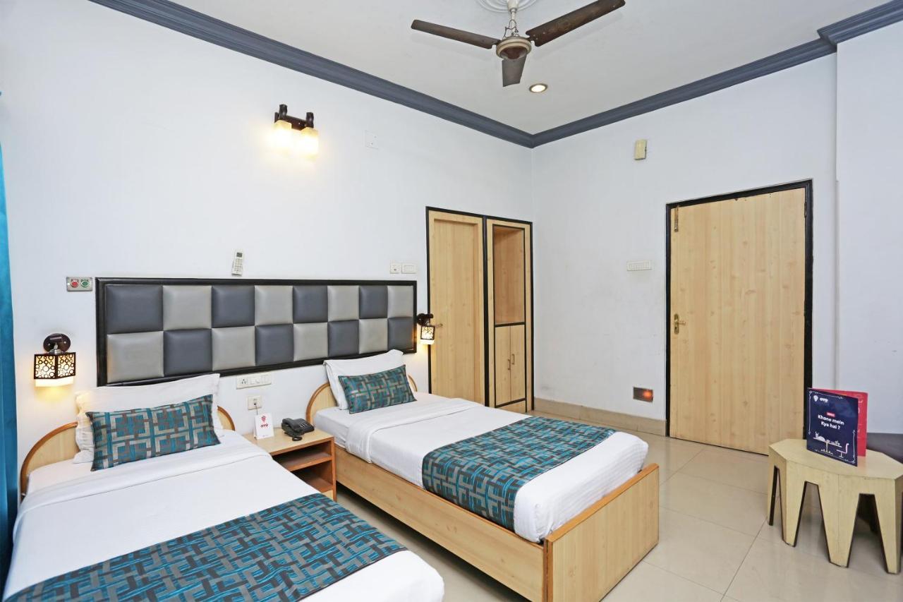 Homely Raj Kolkata Luaran gambar